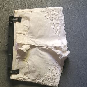 Nwot  shorts with pearl accents on both side.